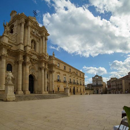 La Terrazza Sull'Antico Mercato Di Ortigia Сиракузы Экстерьер фото