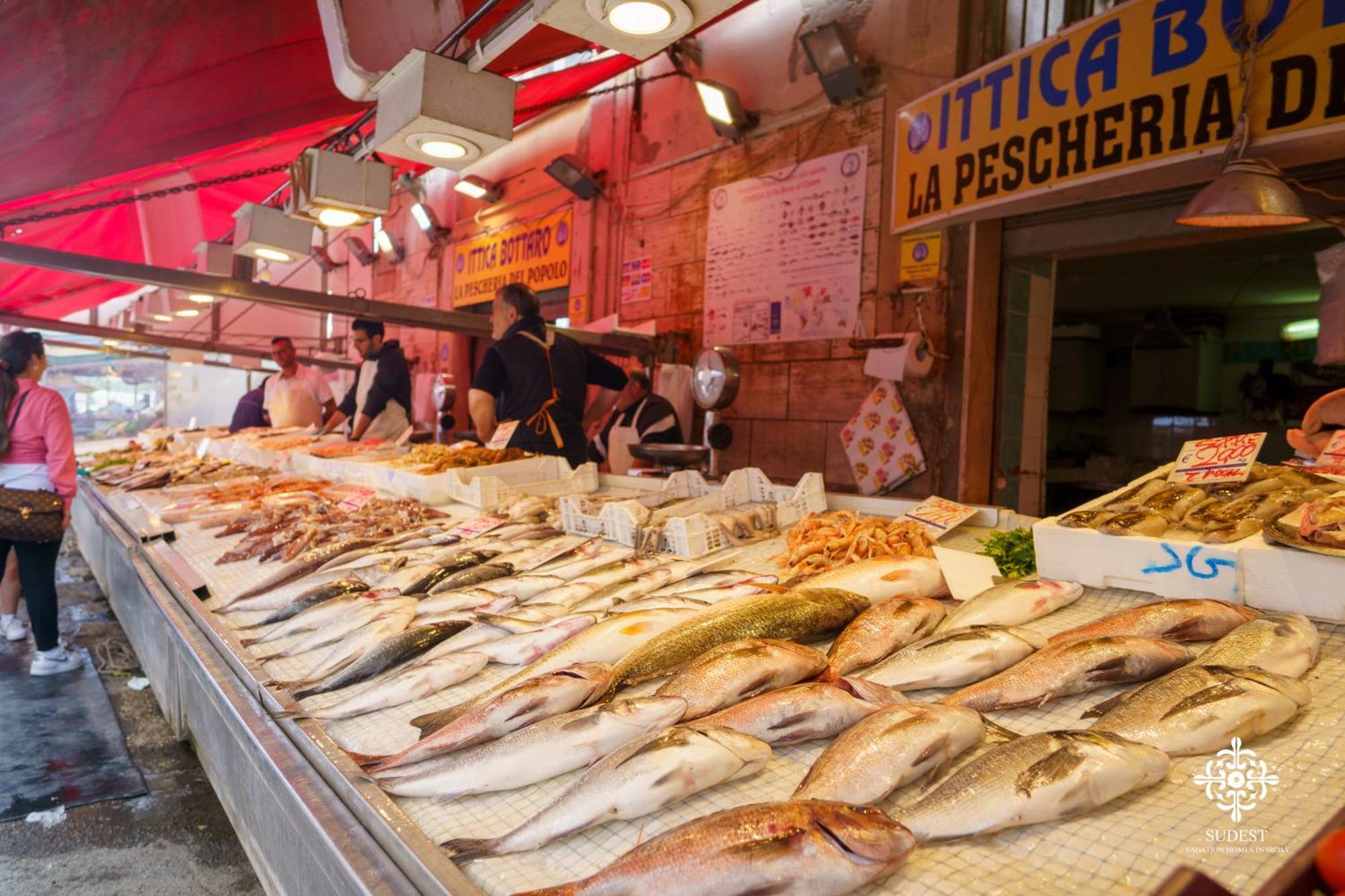 La Terrazza Sull'Antico Mercato Di Ortigia Сиракузы Экстерьер фото