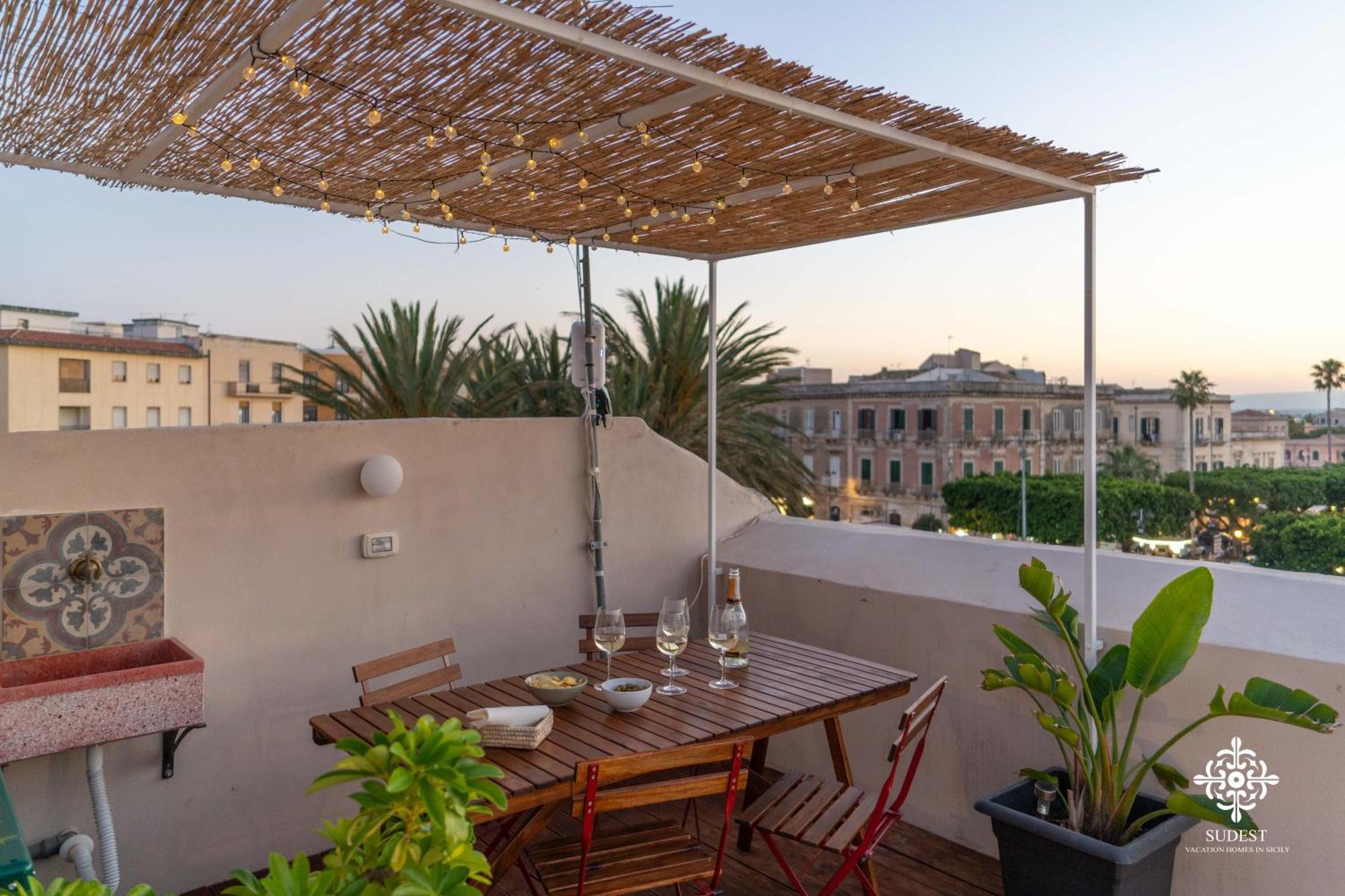 La Terrazza Sull'Antico Mercato Di Ortigia Сиракузы Экстерьер фото