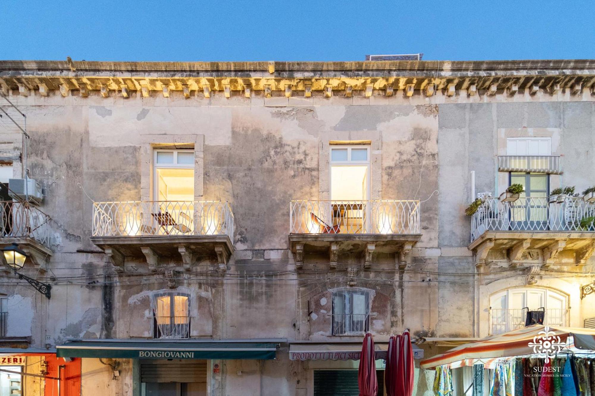 La Terrazza Sull'Antico Mercato Di Ortigia Сиракузы Экстерьер фото